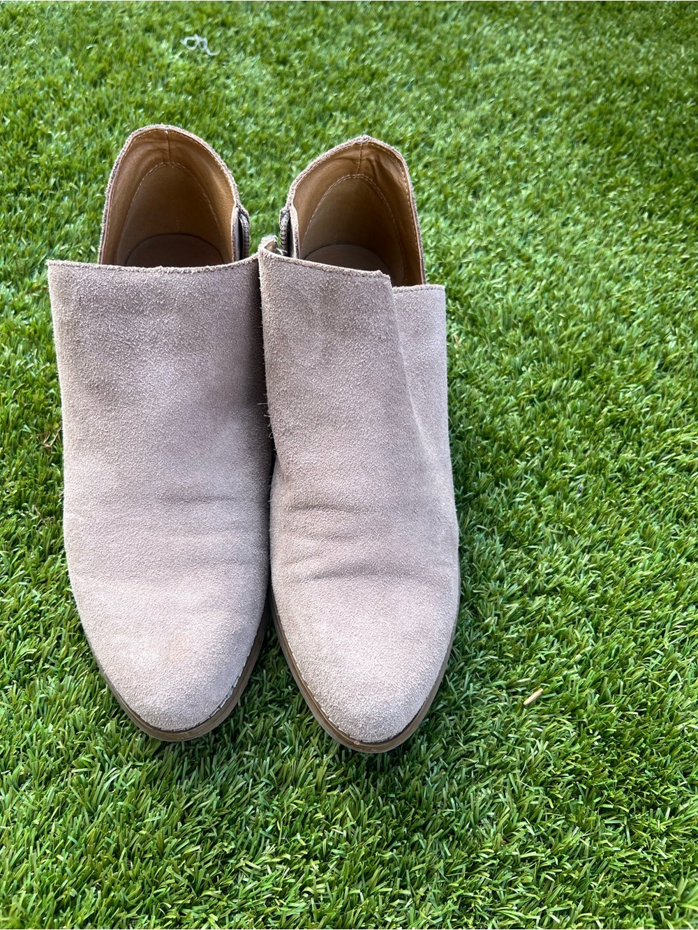 Lucky Brand women’s Suede Booties 9.5